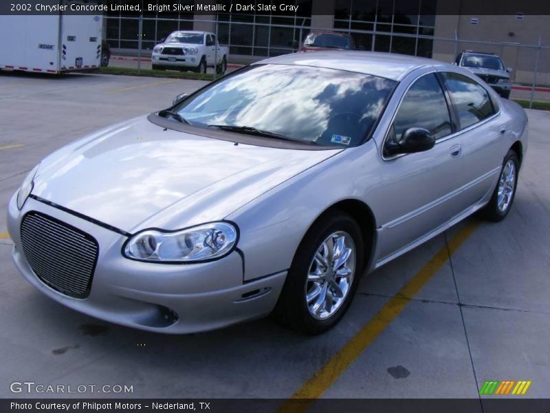 Bright Silver Metallic / Dark Slate Gray 2002 Chrysler Concorde Limited