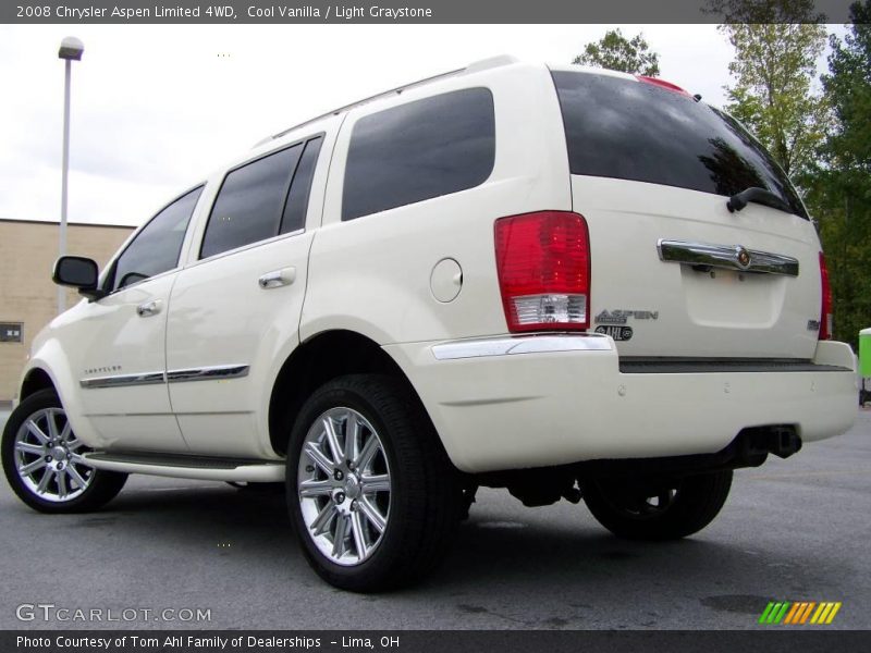 Cool Vanilla / Light Graystone 2008 Chrysler Aspen Limited 4WD