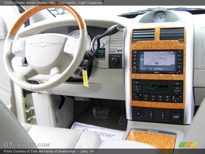 Cool Vanilla / Light Graystone 2008 Chrysler Aspen Limited 4WD
