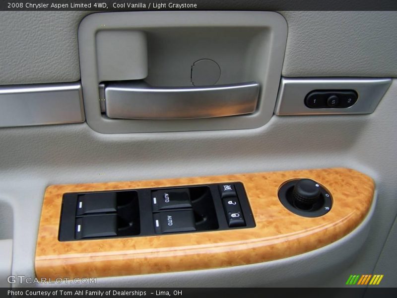 Cool Vanilla / Light Graystone 2008 Chrysler Aspen Limited 4WD