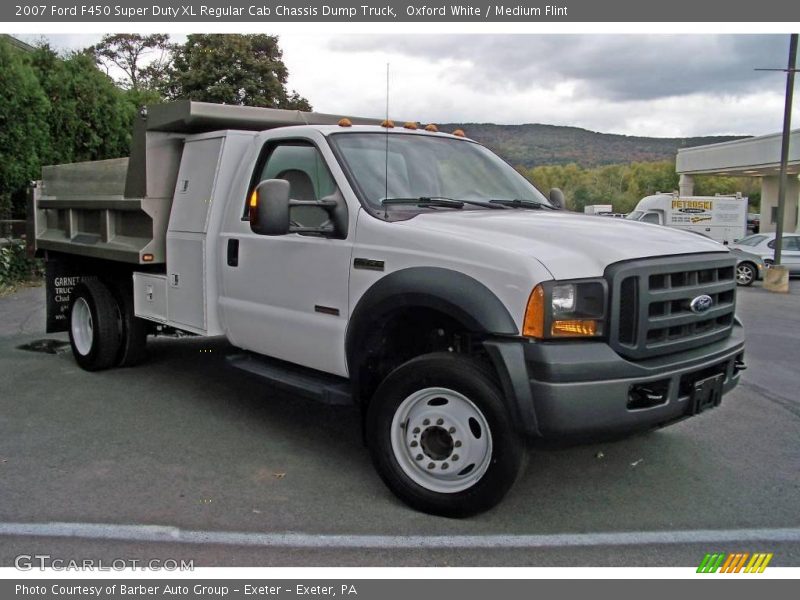 Oxford White / Medium Flint 2007 Ford F450 Super Duty XL Regular Cab Chassis Dump Truck