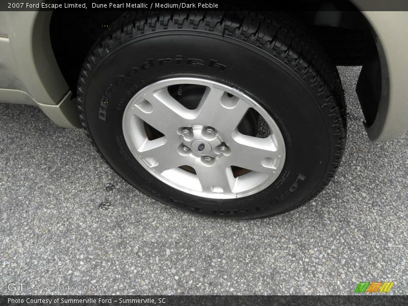 Dune Pearl Metallic / Medium/Dark Pebble 2007 Ford Escape Limited