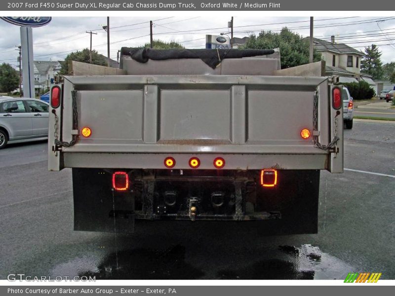 Oxford White / Medium Flint 2007 Ford F450 Super Duty XL Regular Cab Chassis Dump Truck