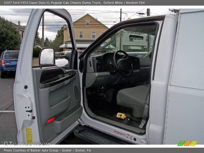 Oxford White / Medium Flint 2007 Ford F450 Super Duty XL Regular Cab Chassis Dump Truck