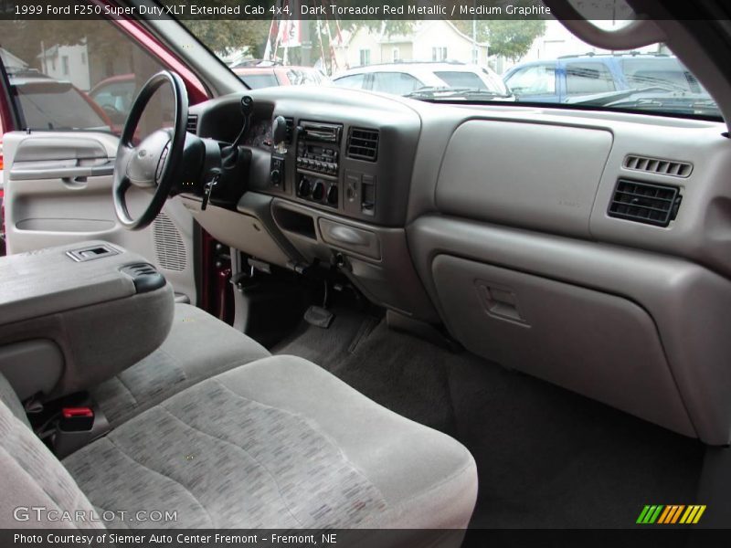 Dark Toreador Red Metallic / Medium Graphite 1999 Ford F250 Super Duty XLT Extended Cab 4x4
