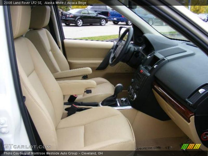 Alaska White / Alpaca Beige 2008 Land Rover LR2 SE