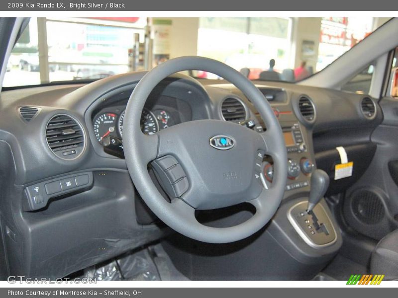 Bright Silver / Black 2009 Kia Rondo LX