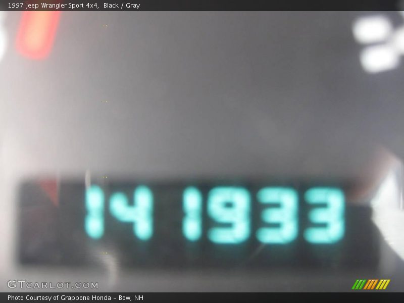 Black / Gray 1997 Jeep Wrangler Sport 4x4