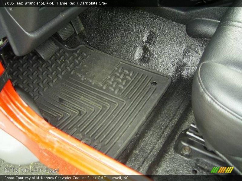 Flame Red / Dark Slate Gray 2005 Jeep Wrangler SE 4x4