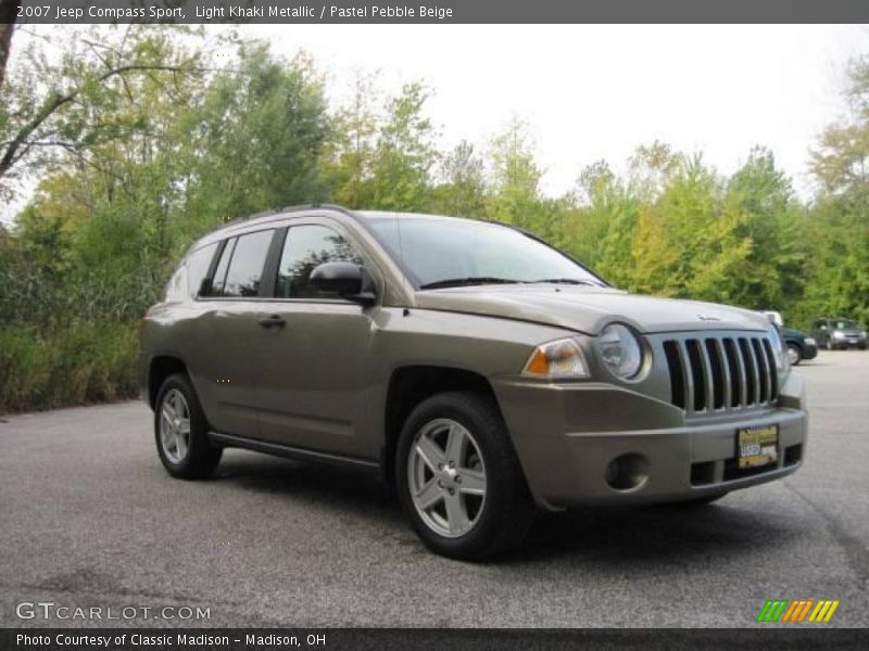 Light Khaki Metallic / Pastel Pebble Beige 2007 Jeep Compass Sport