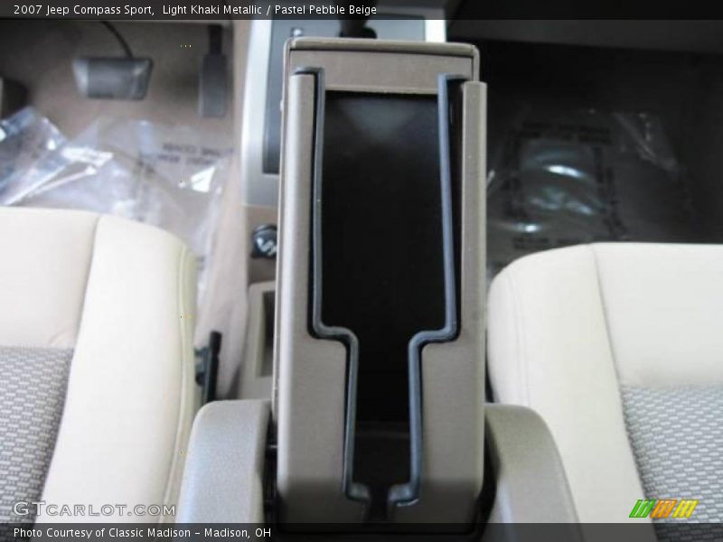 Light Khaki Metallic / Pastel Pebble Beige 2007 Jeep Compass Sport