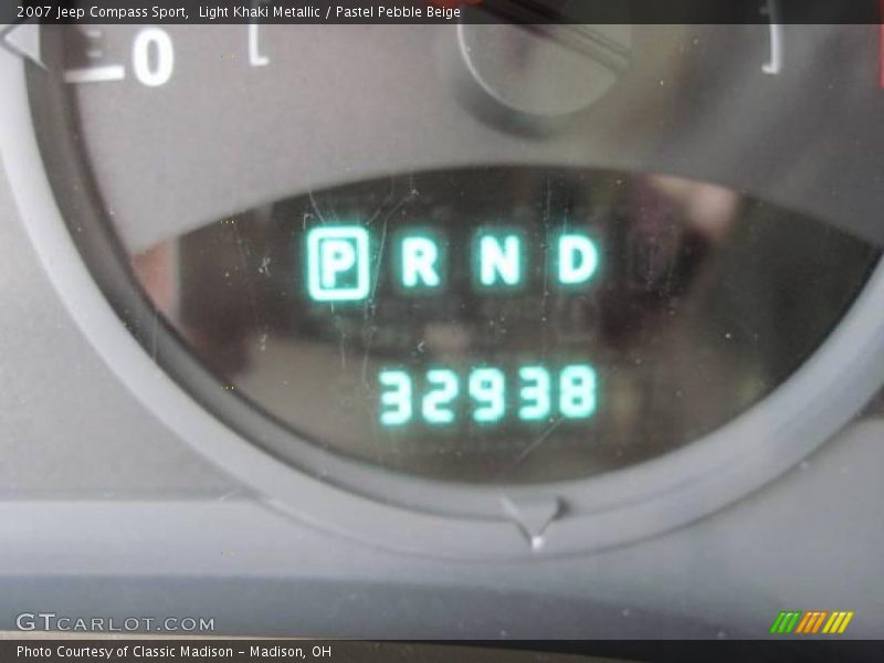 Light Khaki Metallic / Pastel Pebble Beige 2007 Jeep Compass Sport