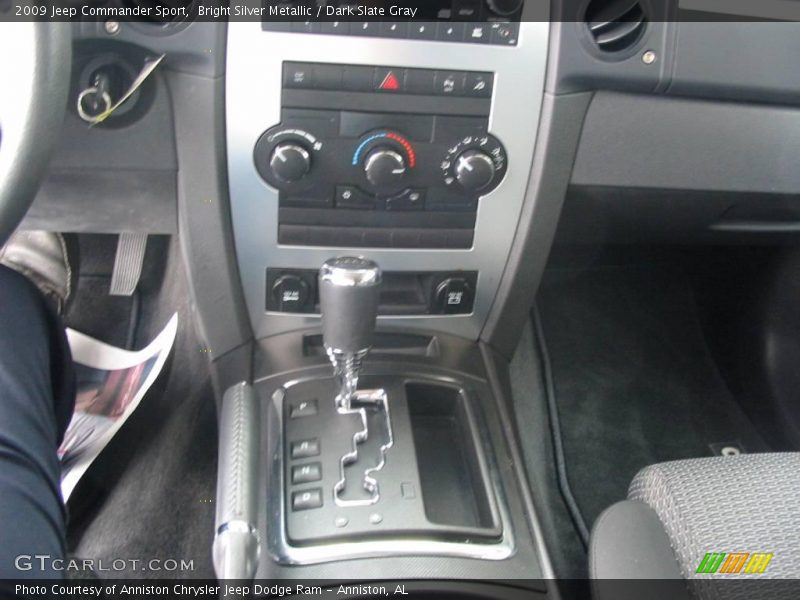 Bright Silver Metallic / Dark Slate Gray 2009 Jeep Commander Sport