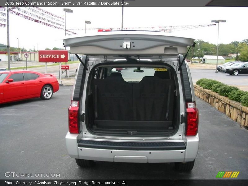 Bright Silver Metallic / Dark Slate Gray 2009 Jeep Commander Sport
