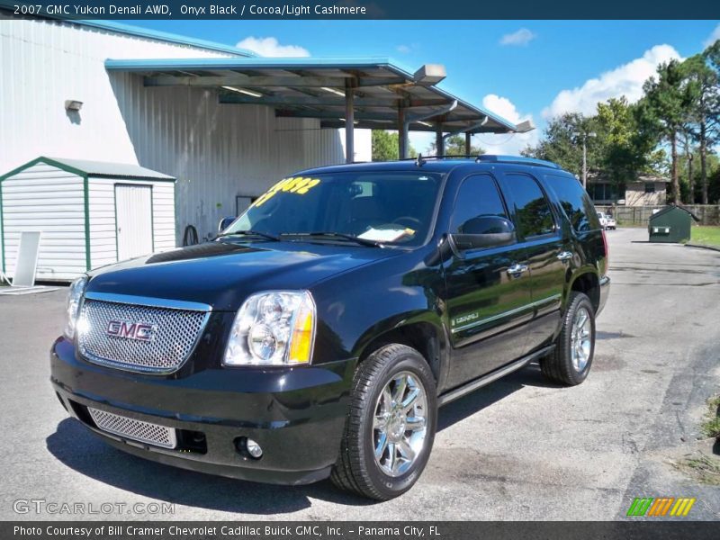 Onyx Black / Cocoa/Light Cashmere 2007 GMC Yukon Denali AWD