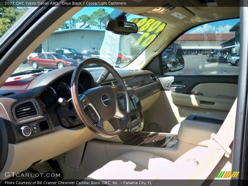 Onyx Black / Cocoa/Light Cashmere 2007 GMC Yukon Denali AWD