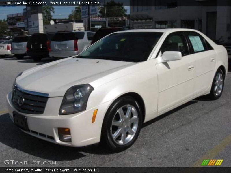 White Diamond / Light Neutral 2005 Cadillac CTS Sedan