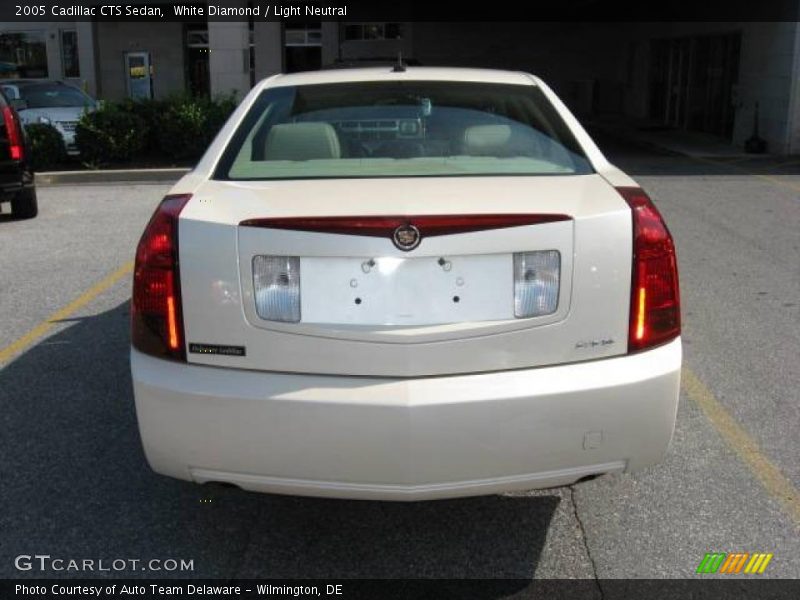 White Diamond / Light Neutral 2005 Cadillac CTS Sedan