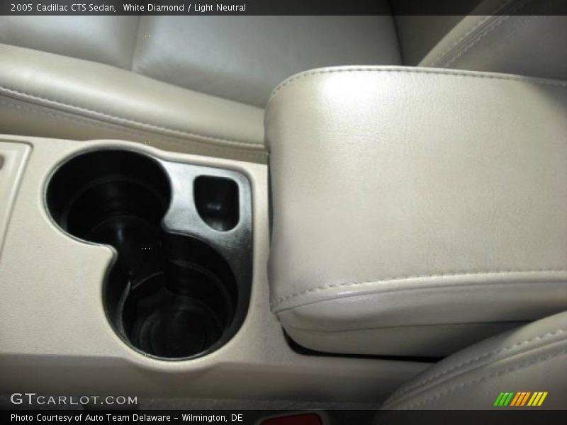 White Diamond / Light Neutral 2005 Cadillac CTS Sedan