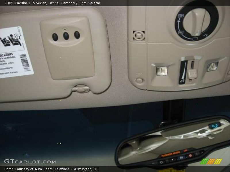White Diamond / Light Neutral 2005 Cadillac CTS Sedan