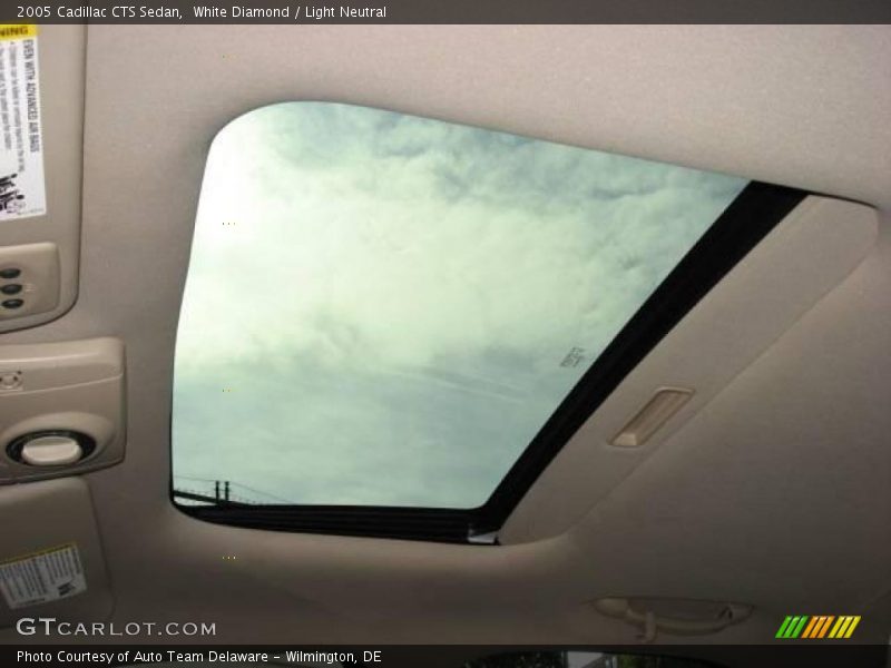 White Diamond / Light Neutral 2005 Cadillac CTS Sedan