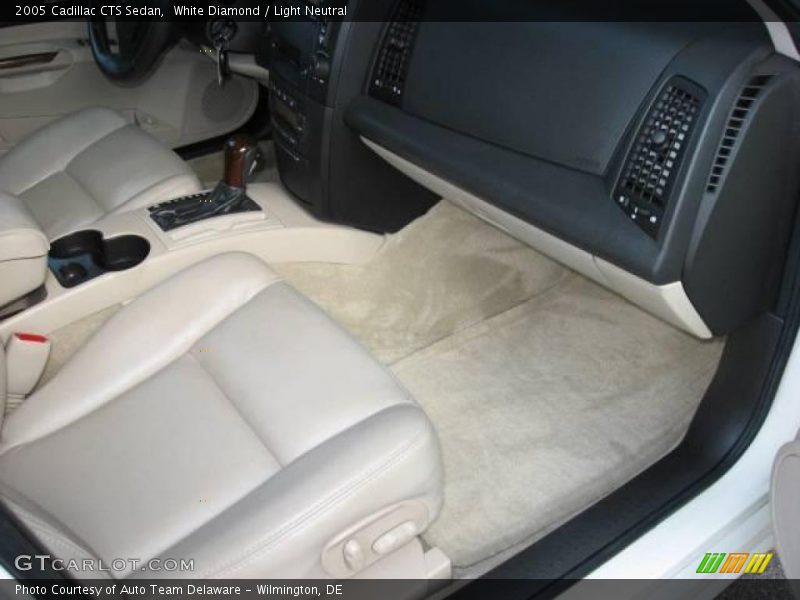 White Diamond / Light Neutral 2005 Cadillac CTS Sedan