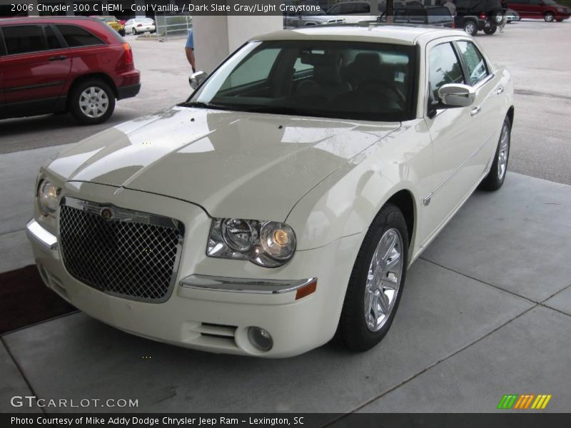 Cool Vanilla / Dark Slate Gray/Light Graystone 2006 Chrysler 300 C HEMI