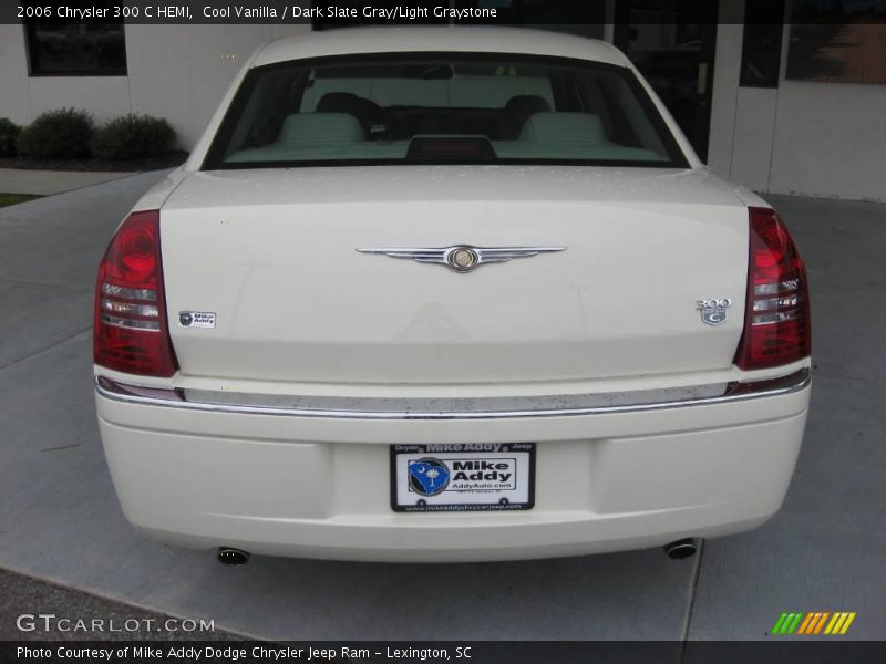 Cool Vanilla / Dark Slate Gray/Light Graystone 2006 Chrysler 300 C HEMI