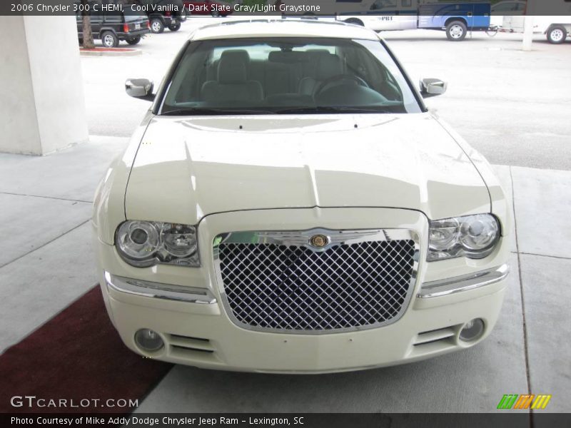 Cool Vanilla / Dark Slate Gray/Light Graystone 2006 Chrysler 300 C HEMI