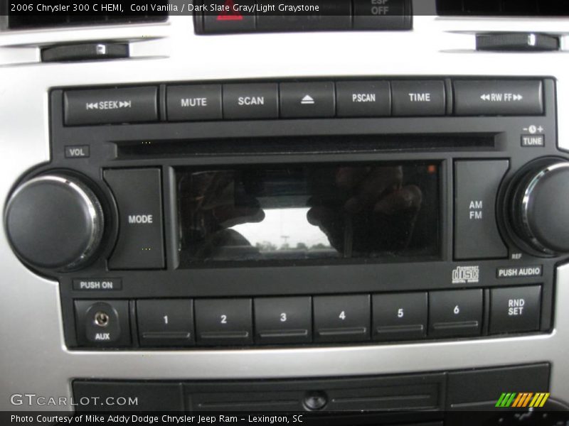 Cool Vanilla / Dark Slate Gray/Light Graystone 2006 Chrysler 300 C HEMI