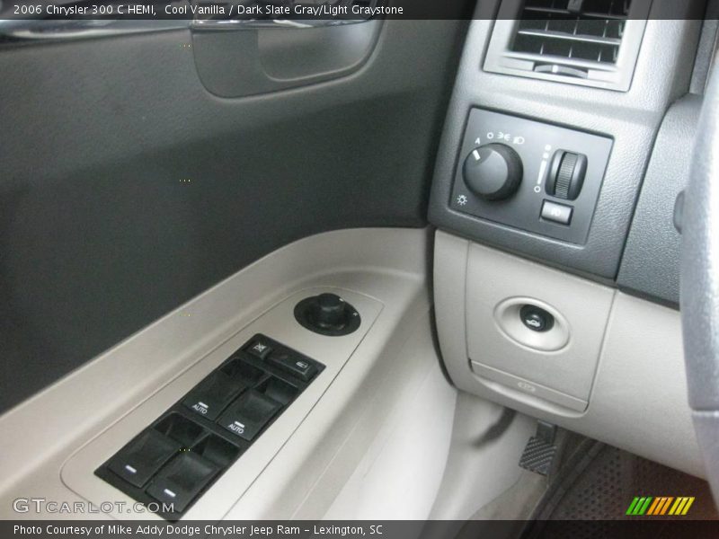 Cool Vanilla / Dark Slate Gray/Light Graystone 2006 Chrysler 300 C HEMI