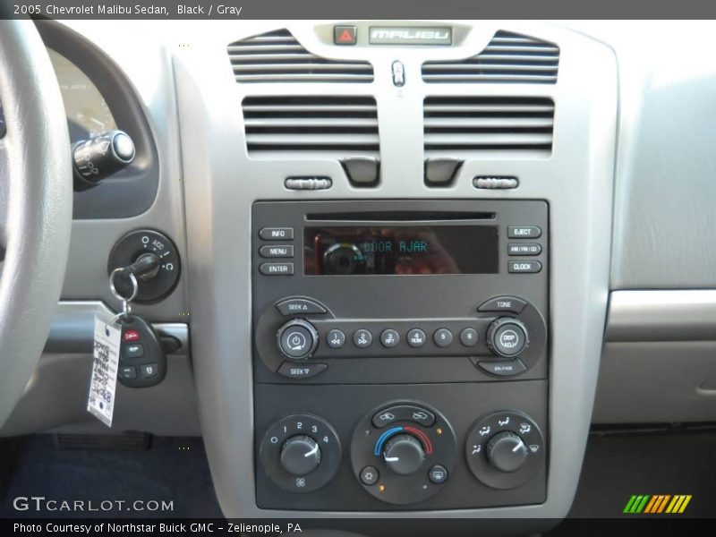 Black / Gray 2005 Chevrolet Malibu Sedan
