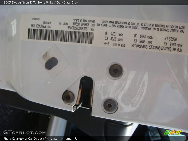 Stone White / Dark Slate Gray 2005 Dodge Neon SXT