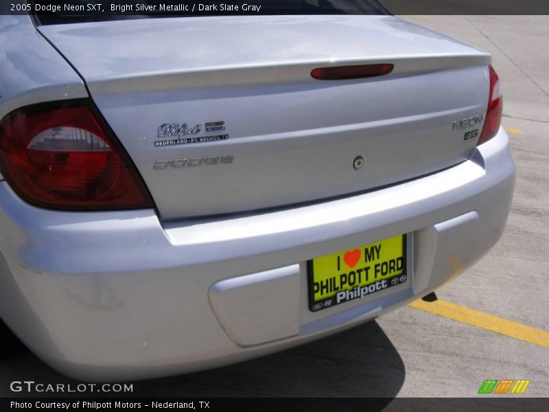 Bright Silver Metallic / Dark Slate Gray 2005 Dodge Neon SXT