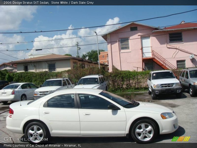 Stone White / Dark Slate Grey 2006 Dodge Stratus SXT Sedan