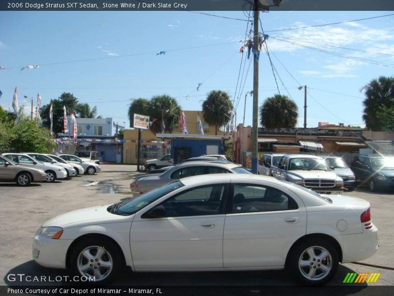 Stone White / Dark Slate Grey 2006 Dodge Stratus SXT Sedan