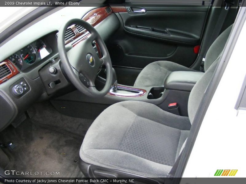 White / Ebony 2009 Chevrolet Impala LT