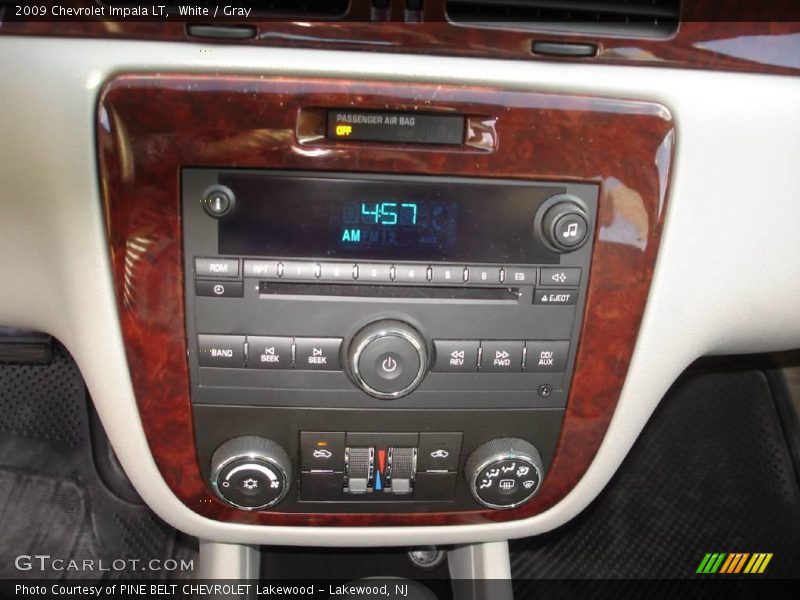 White / Gray 2009 Chevrolet Impala LT