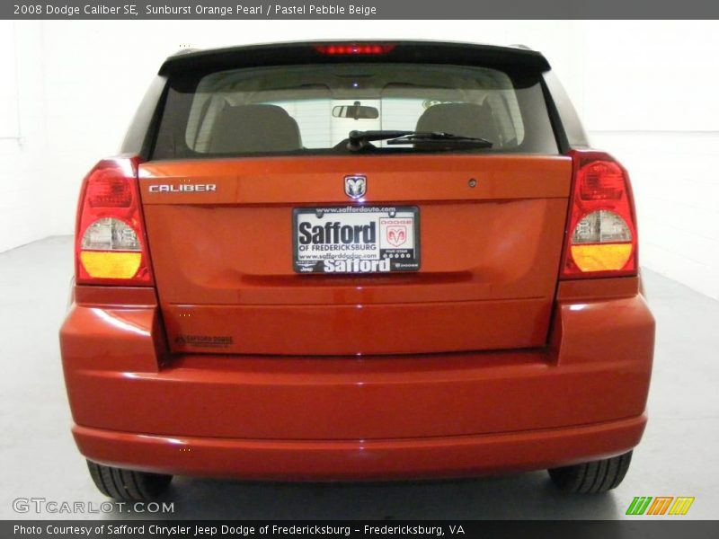Sunburst Orange Pearl / Pastel Pebble Beige 2008 Dodge Caliber SE