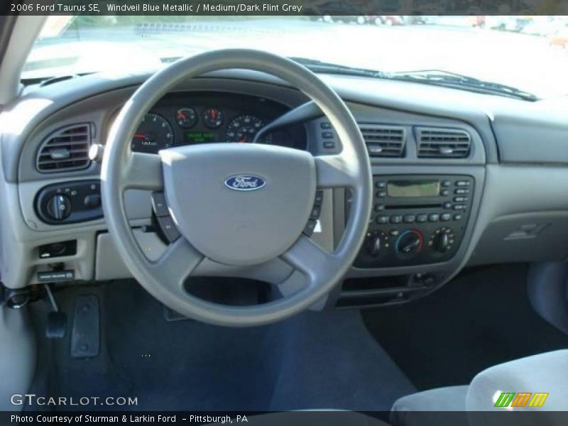 Windveil Blue Metallic / Medium/Dark Flint Grey 2006 Ford Taurus SE