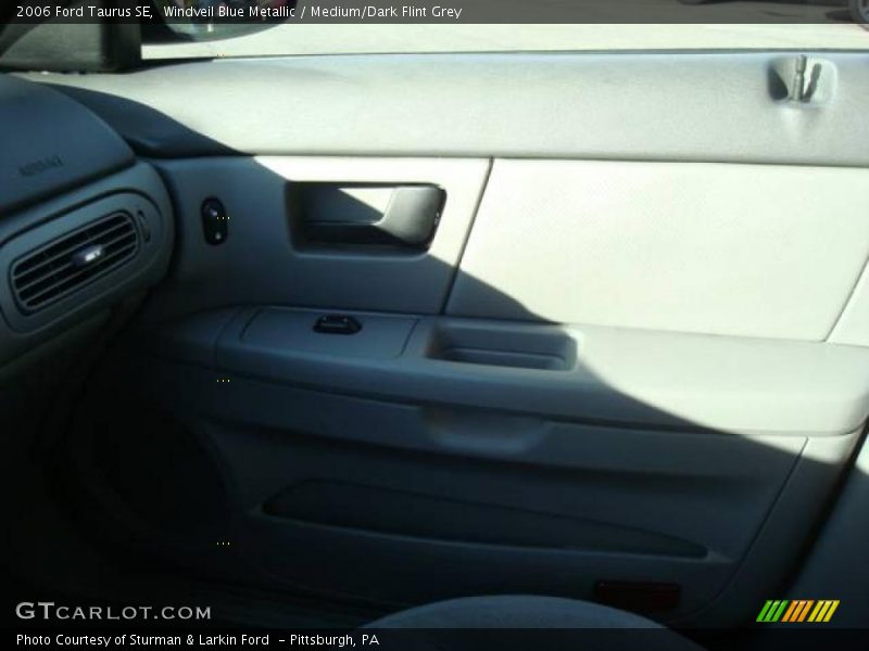 Windveil Blue Metallic / Medium/Dark Flint Grey 2006 Ford Taurus SE