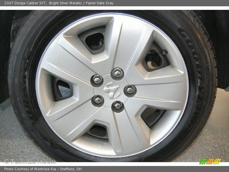 Bright Silver Metallic / Pastel Slate Gray 2007 Dodge Caliber SXT