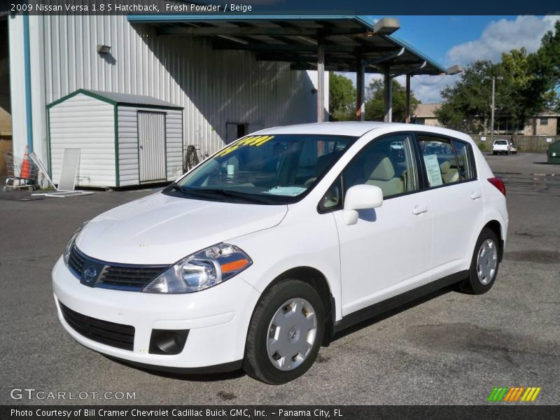 Fresh Powder / Beige 2009 Nissan Versa 1.8 S Hatchback