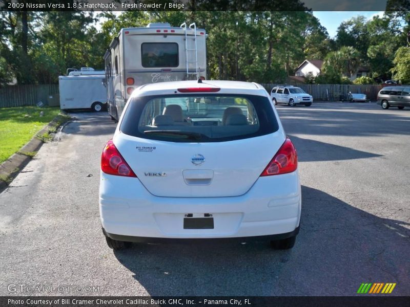 Fresh Powder / Beige 2009 Nissan Versa 1.8 S Hatchback