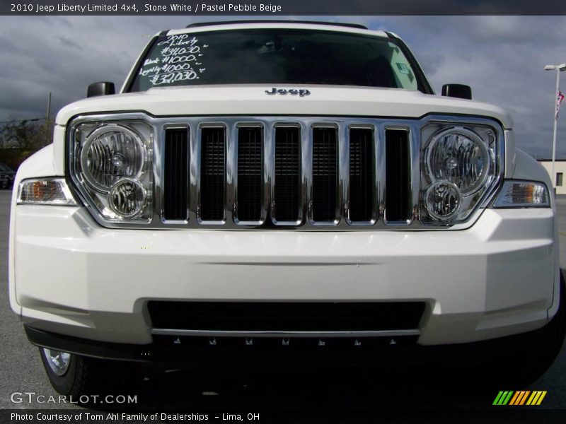 Stone White / Pastel Pebble Beige 2010 Jeep Liberty Limited 4x4