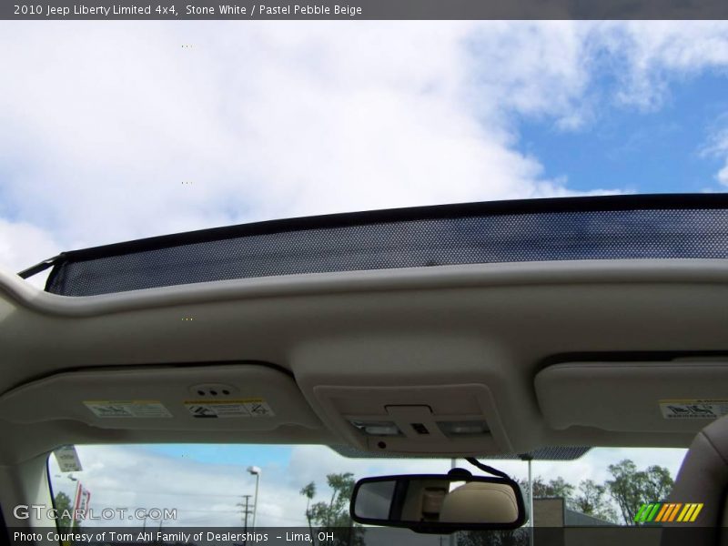 Stone White / Pastel Pebble Beige 2010 Jeep Liberty Limited 4x4