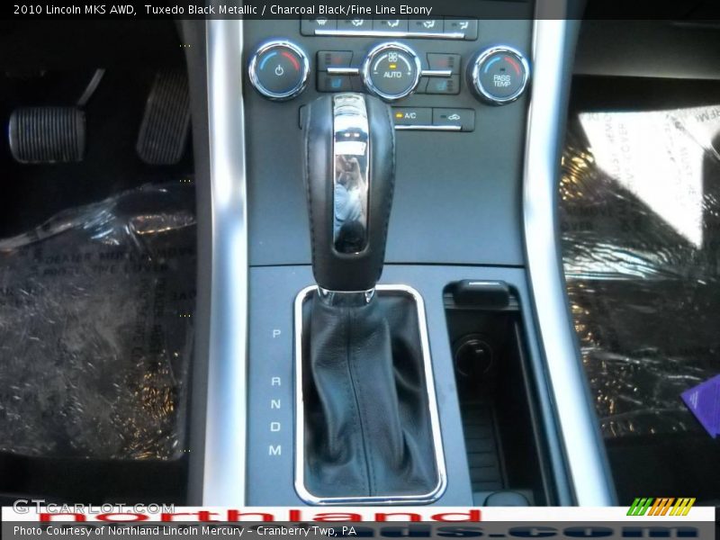 Tuxedo Black Metallic / Charcoal Black/Fine Line Ebony 2010 Lincoln MKS AWD