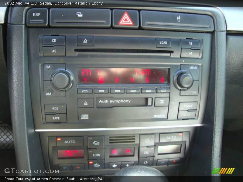 Light Silver Metallic / Ebony 2002 Audi A4 1.8T Sedan