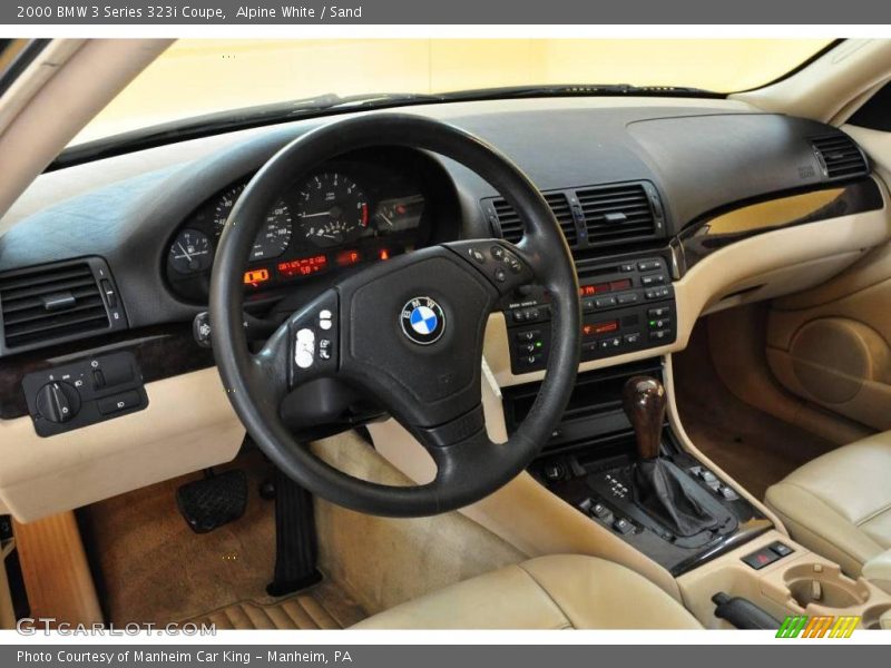 Alpine White / Sand 2000 BMW 3 Series 323i Coupe