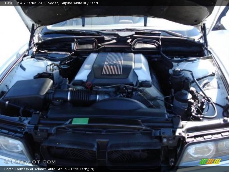 Alpine White III / Sand 1998 BMW 7 Series 740iL Sedan